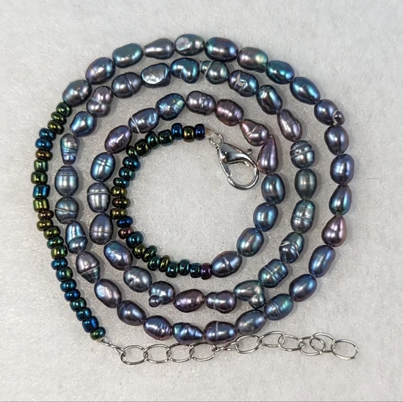 REAL 4-5mm Teeny Peacock Pearl Necklace - Picture 4 of 9